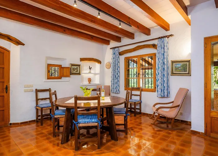 Seguinot D'alt Willa *